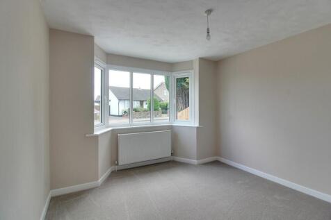 Bellhouse Road, Leigh-On-Sea photo 4