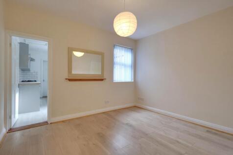 Sutherland Road, Southsea Unfurnished photo 3