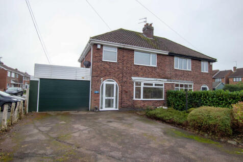 3 bedroom Semi Detached for rent