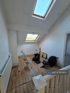 This Area Is Between Bedrooms 3 And 4