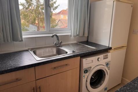 Avonfield Avenue, Bradford-On-Avon, Wiltshire, BA15 photo 2