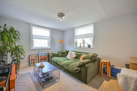 London, N4 - property photo