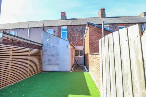 Rear External/Rear Yard