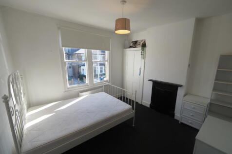 Balmoral Road, Kingston Upon Thames photo 4