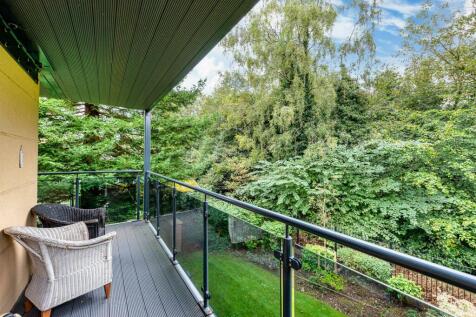 31 Thorneycroft-balcony1.jpg