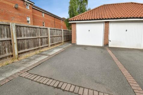 Garage &amp; Park...