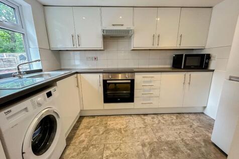 6-bed terraced on Mabfield Road, Manchester, Greater Manchester, M14, £4,290/mo