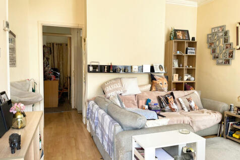 69 High Street li...