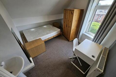 Beechwood Grove, Burley, LEEDS, LS4 2LT photo 5