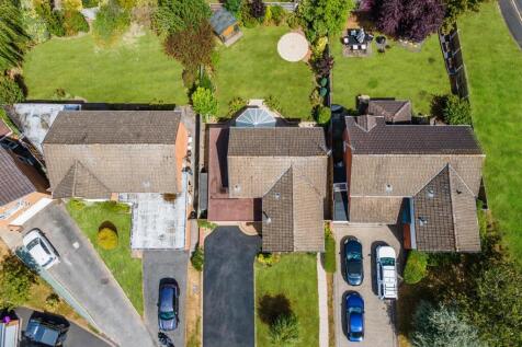 17 Whitefields Crescent_4.jpg