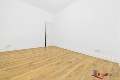 CAM02489G0-PR0250-STILL013.jpg