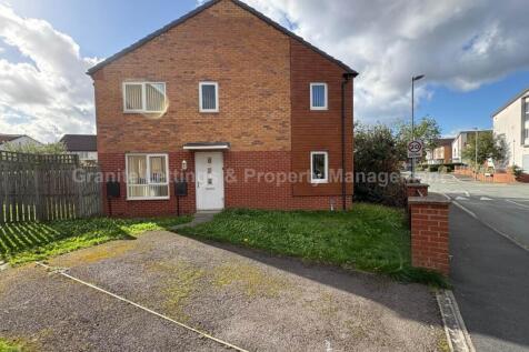 3-bed semi-detached on Metcombe Way, Beswick, Manchester, M11 3BG, £1,350/mo