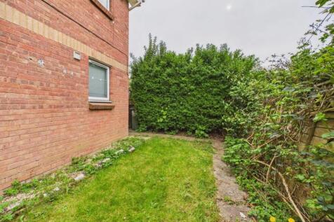 CAM01740G0-PR0544-STILL002-thumbnail-h750-70