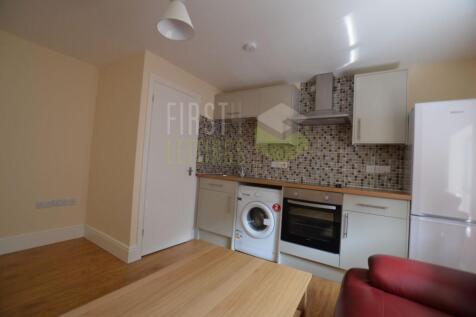 LOUNGE/KITCHEN