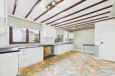 CAM03185G0-PR0111-STILL013