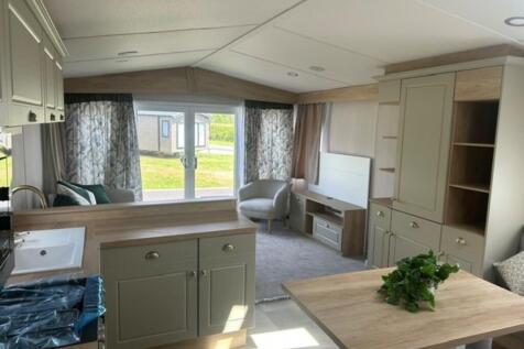 Living Room / Din...