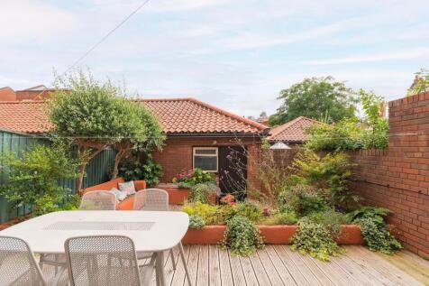 0W6RWW - External H.jpg