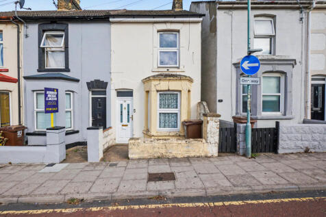 2 bed end terrace to rent Gardiner Street, Gillin