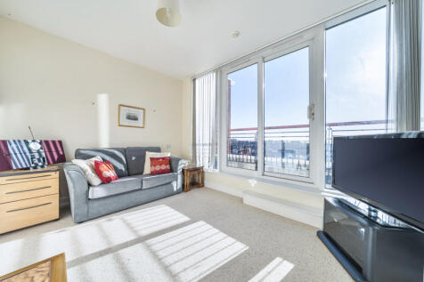 1381776-3-691b28a...