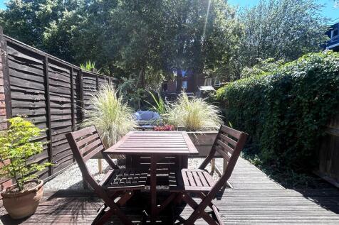 Yarmouth Crescent,Tottenham Hale, London, N17 photo 4