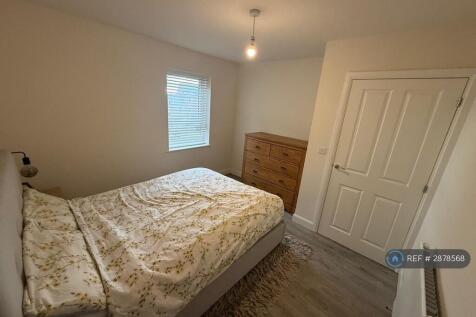 Broughton, Aylesbury, HP22 photo 2