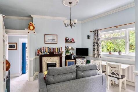Living Room.jpg