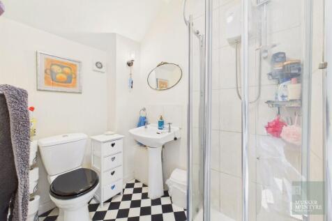 Annexe Shower Roo...