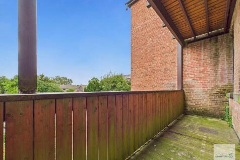 CAM03394G0-PR0351...