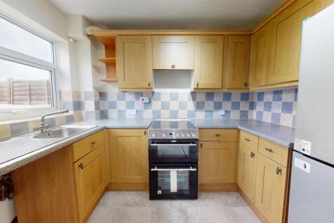 Roundway, 26 Kitchen.jpg