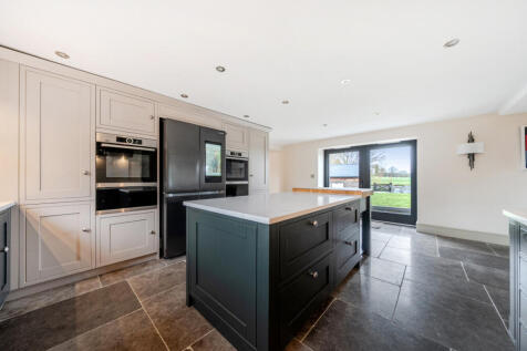 -697a32718be37-l-1402348-28-69792a30820b6