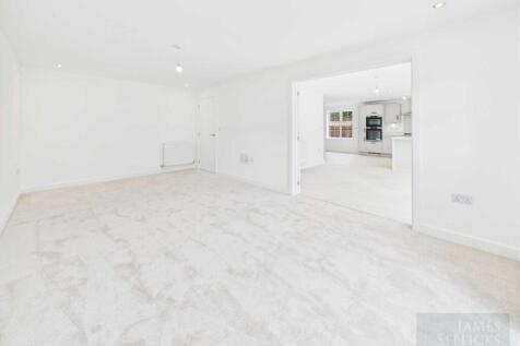 Open Plan Living Dining Kitchen