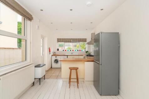 1S9J8LBR - Kitchen F.jpg