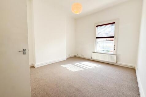 Pearl Street EweMove Saltburn-5