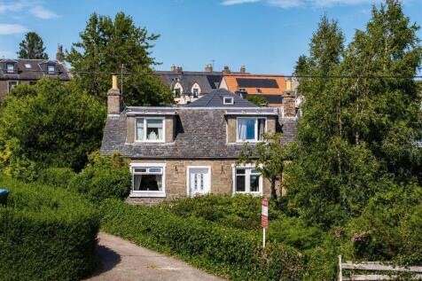162 Coupar Angus Road Birkhill-1.jpg