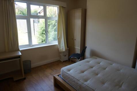 Benscliffe Drive, Loughborough photo 5