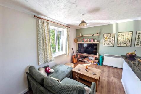 Living area new.jpg