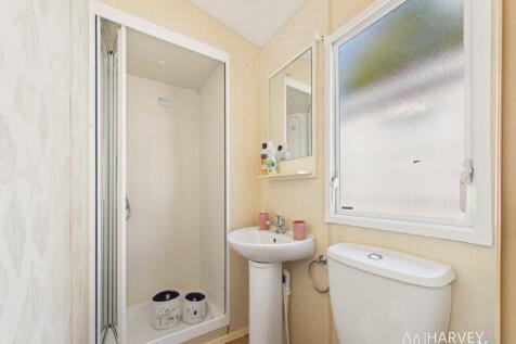 Abi Vista 2011 Coghurst Hall Shower Room