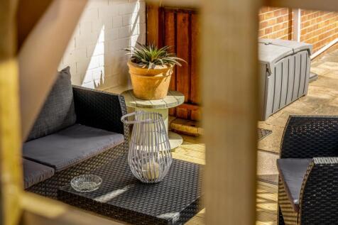 27 Middlegate Road West (Frampton)-17.jpg