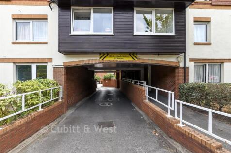 Driveway/Parking
