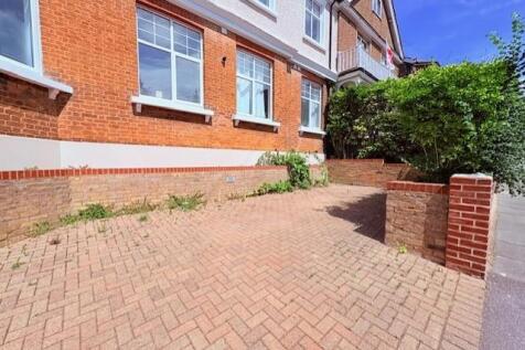 9approachroadmargate6.jpg