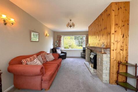 Large Living Room 050