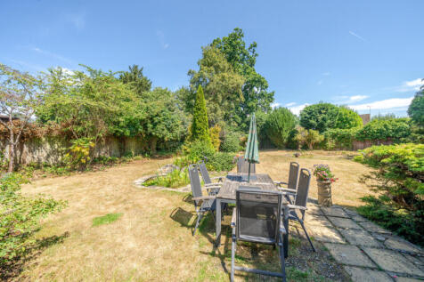 1327408-5-687a2a2...