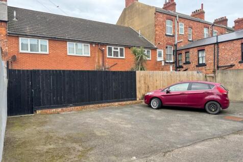 Pearl St EweMove Saltburn-17