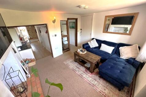 Living Room 4.jpg