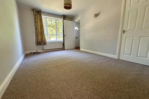 Knowlands, Highworth photo 3
