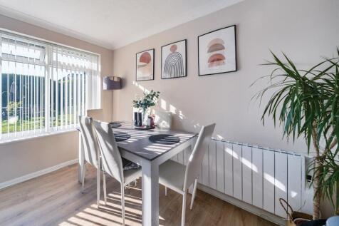 Crabtree Lane, Lancing, West Sussex, BN15 photo 4