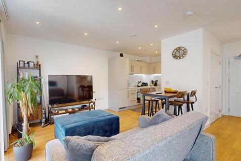 Barrain London - Property to rent in Beckton