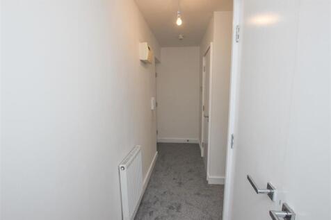 PRIVATE ENTRANCE HALL