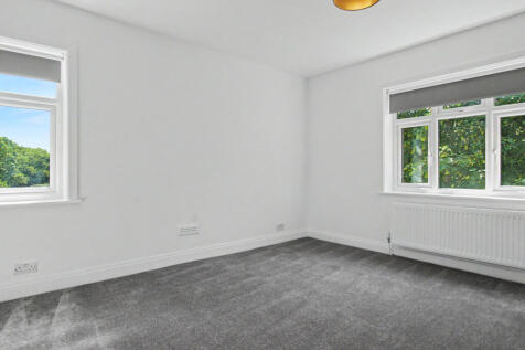 5.LOUNGE.JPG