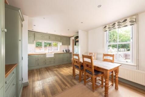Breakfast Room